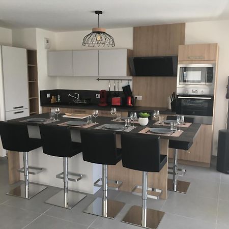 Relax In Apartment Annecy Luaran gambar
