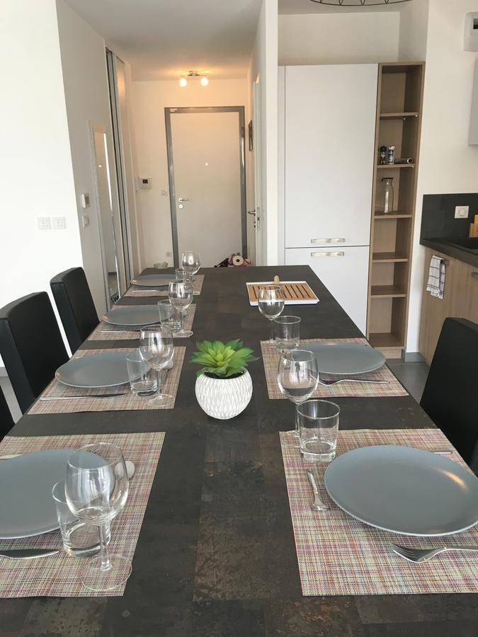 Relax In Apartment Annecy Luaran gambar